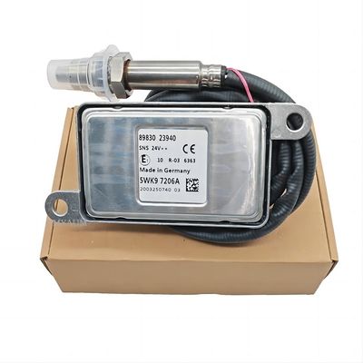 OE NO. 5WK9 7206A Sensor de óxido de nitrógeno Sensor de NOx 24V para piezas esenciales de vehículos ISUZU