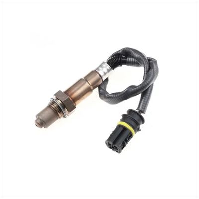Sustituir el Mercedes Benz 0005406517 por el sensor Lambda OE NO. 0005406517